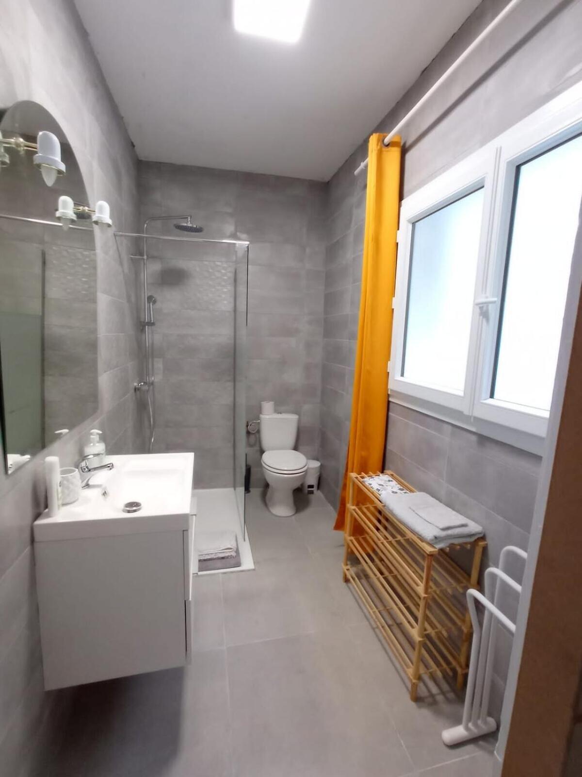 Appartement Cosy Au Coeur De La Ville D'Auch Rum bild